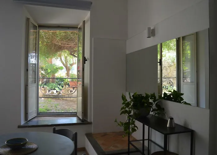 アパート La Tana