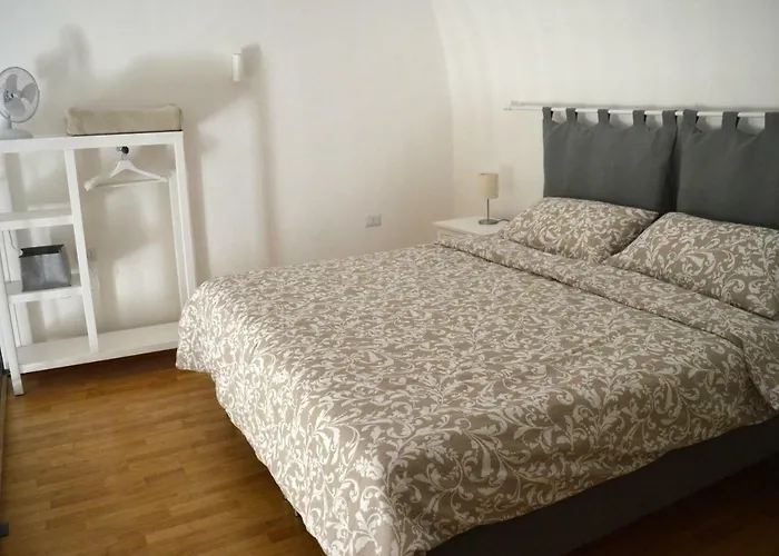 La Tana アパート